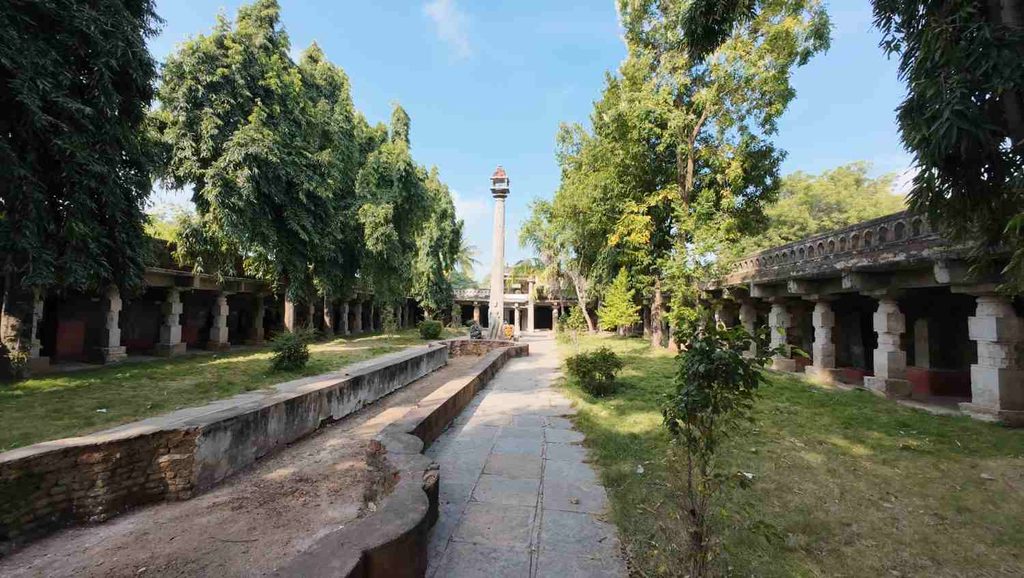 chalukya era someshwara temple