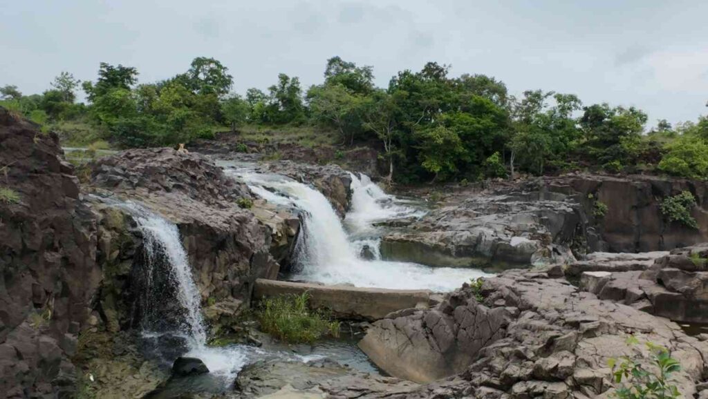 pochera falls photos