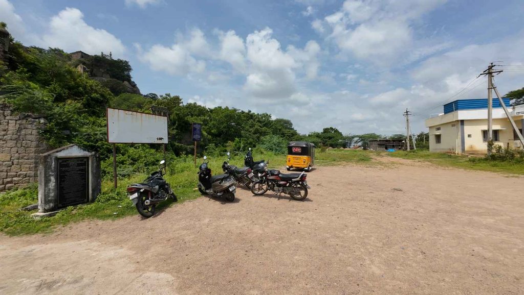 Parking Space at Elgandal Fort