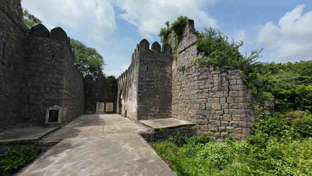 elgandal fort karimnagar