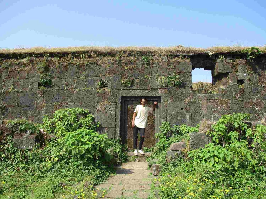visapur fort photos