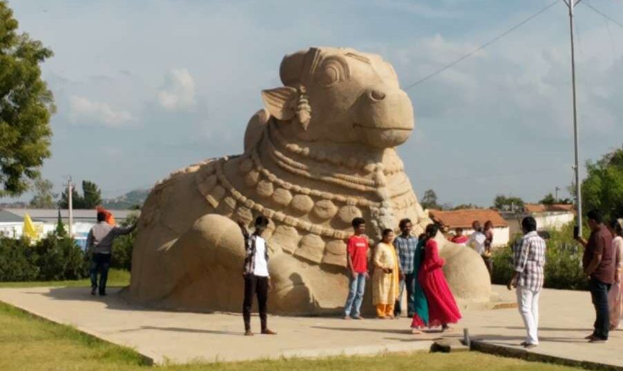 ancient vijayanagara era lepakshi nandi