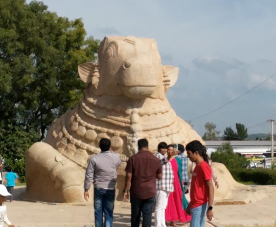 ancient vijayanagara era lepakshi nandi